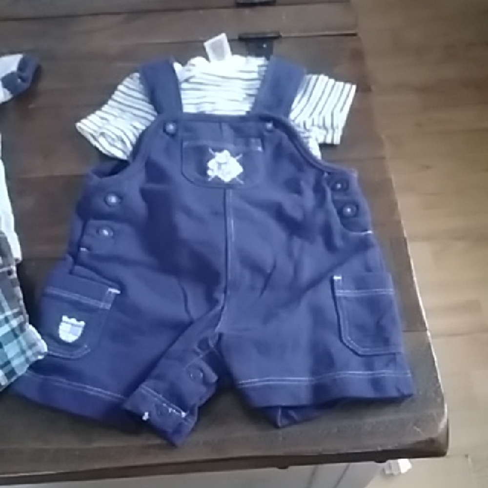 Overall And Short Outfits